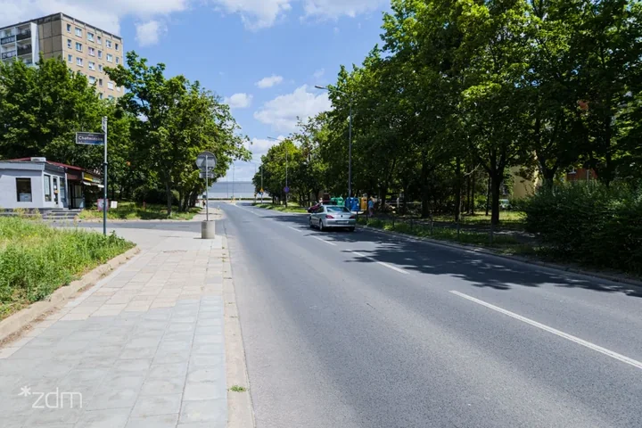 Nowa zebra na Winiarach. Piesi zyskają doświetlone przejście i progi wyspowe
