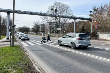 Na Dolnej Wildzie przejście do parku ma wreszcie stać się bezpieczniejsze