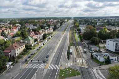 Dwukierunkowa droga rowerowa powstaje przy Warszawskiej. Pobiegnie w stronę Swarzędza