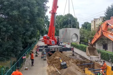 Na Strzeszynie powstaje potężny system odwodnienia. Biskupińska zamknięta