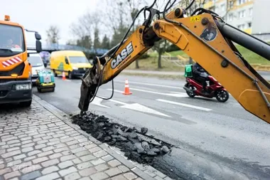 Drogowcy ruszają na kilka ulic Poznania. Naprawią ubytki i bariery