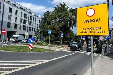 Nieznany odcinek kanalizacji pod Kościelną. Prace potrwają dłużej