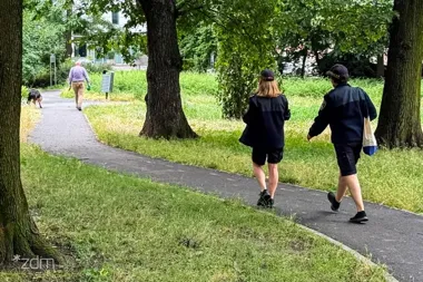 Woreczki i rozmowy na ulicach Poznania ZDM znów przypomina o psich obowiązkach