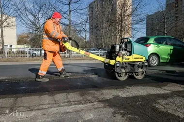 Remonty nawierzchni na ulicach Poznania – gdzie pojawią się ekipy drogowe