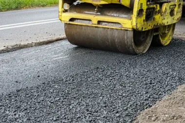 Poznańskie ulice z utrudnieniami. Drogowcy naprawią nawierzchnię