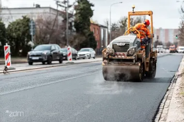 Naprawy na Serbskiej i Zamenhofa – we wtorek kierowcy muszą zwolnić