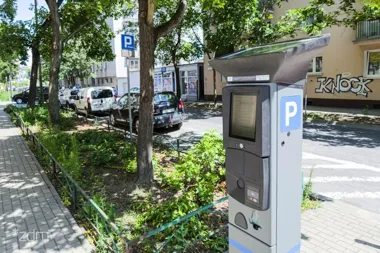 Nowe parkomaty na Łazarzu i Wildzie. Jest szybciej i wygodniej