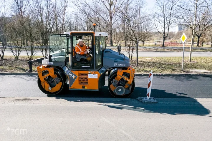 Wtorkowe prace drogowe w Poznaniu – gdzie usuną niebezpieczne ubytki nawierzchni